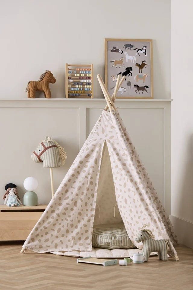 Kid Made Modern - Tipi-telt, Prikker - Hvid - 100x95x140 cm