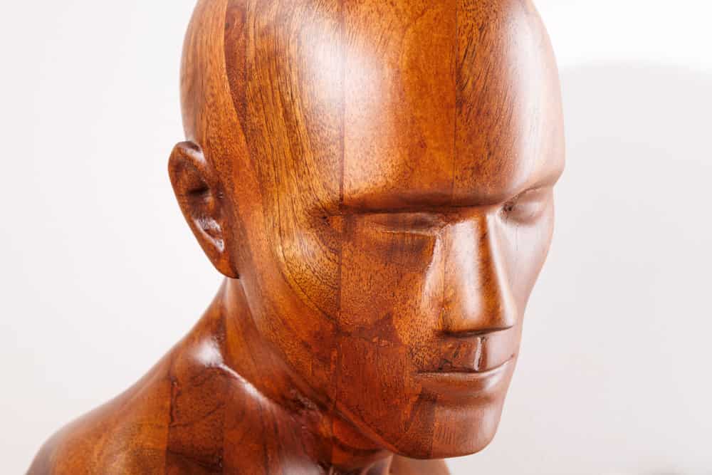 Massive Wandskulptur SOUL 60cm braun Mangoholz Wanddeko Athleten-Figur