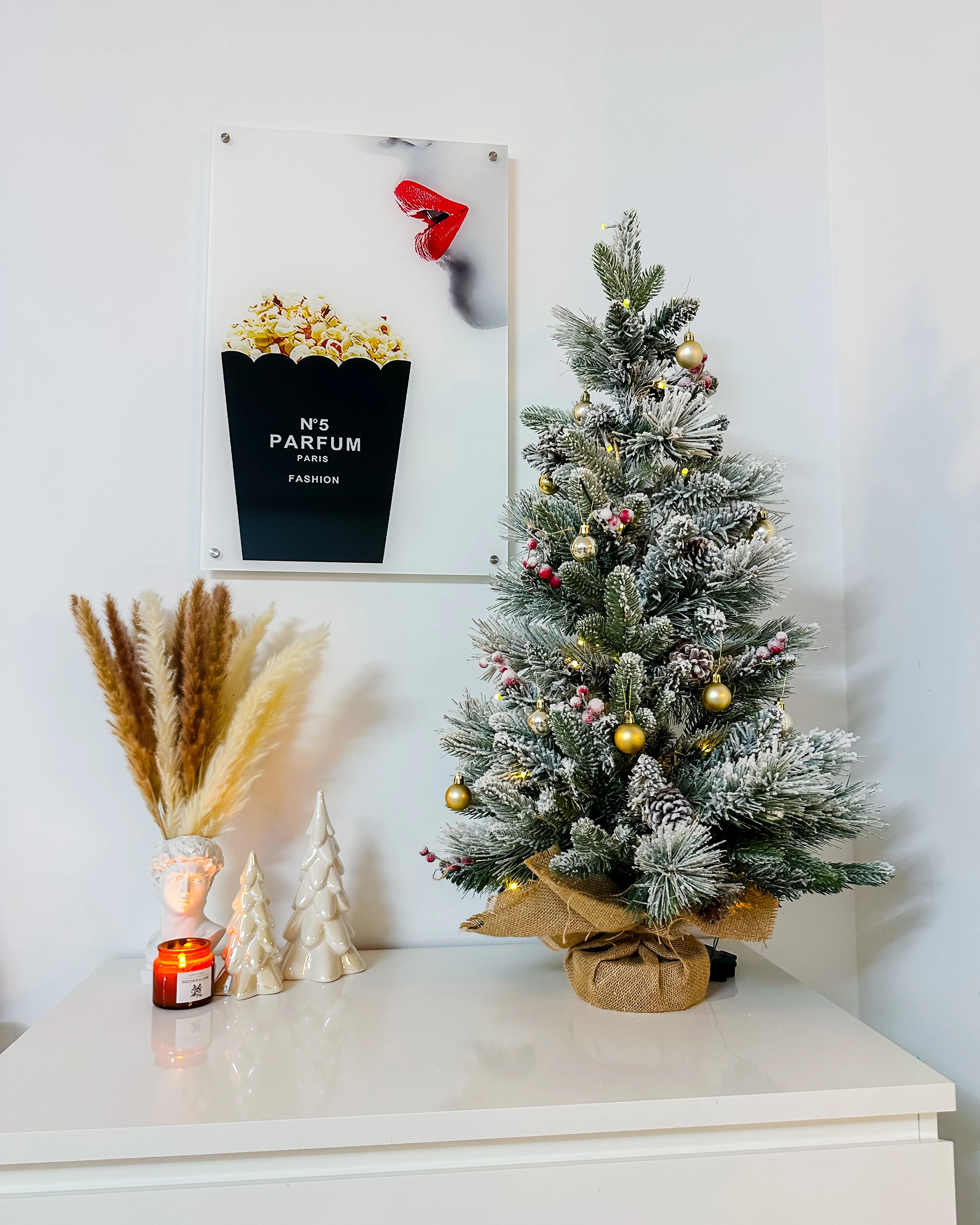 Besneeuwde kunstkerstboom LED MALIGNE 90 cm Wit