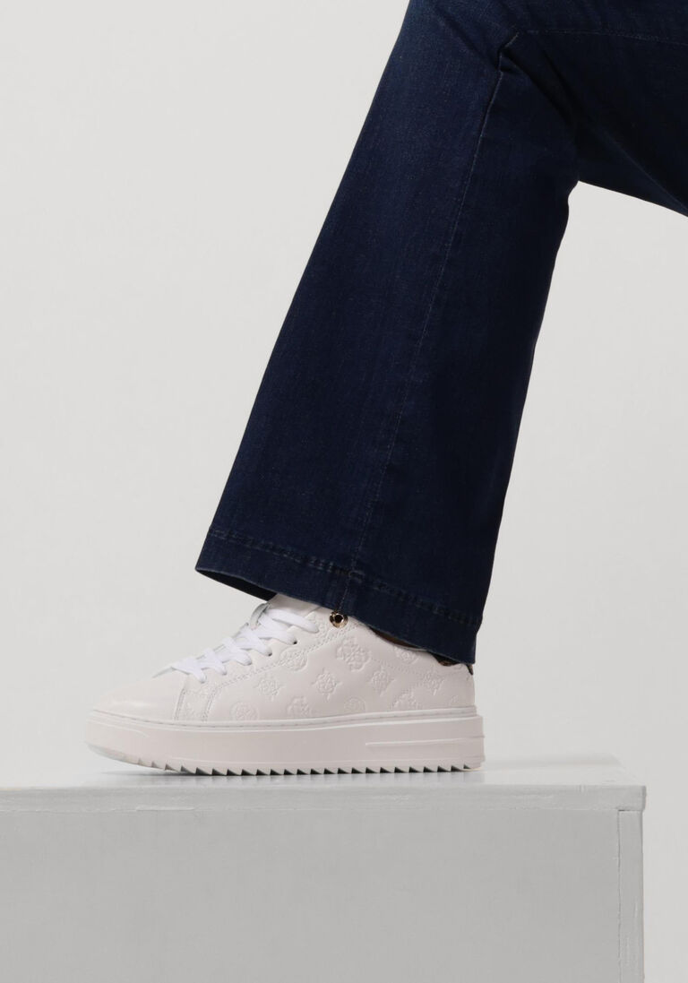 GUESS witte guess lage sneakers denesa