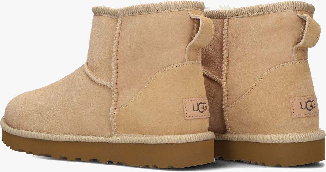 UGG beige ugg vachtlaarzen w classic mini ii