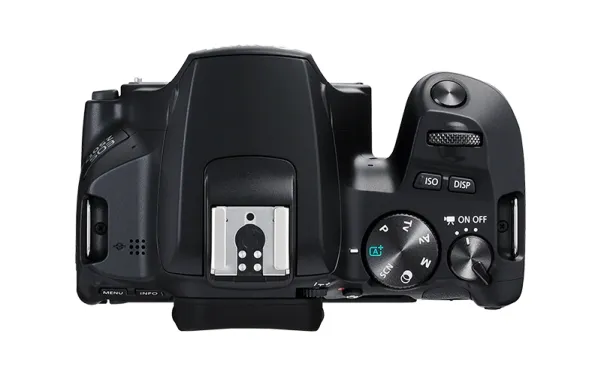 Canon EOS 250D - Digitalkamera - SLR - 24.1 MP - APS-C - 4K / 25 fps - 3x optisk zoom EF-S 18-55 mm IS STM objektiv - Wi-Fi, Bluetooth - sort
