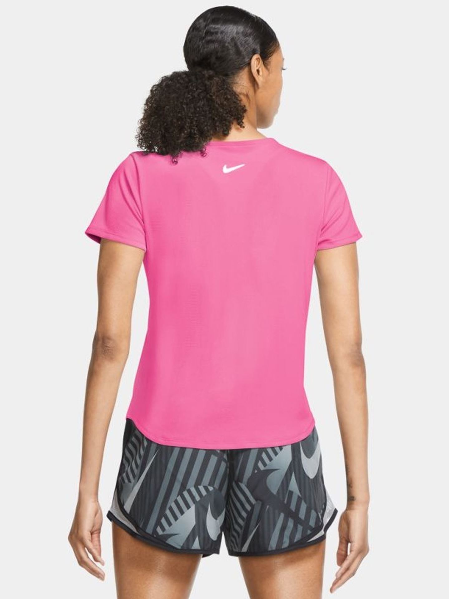Swoosh Run Tee