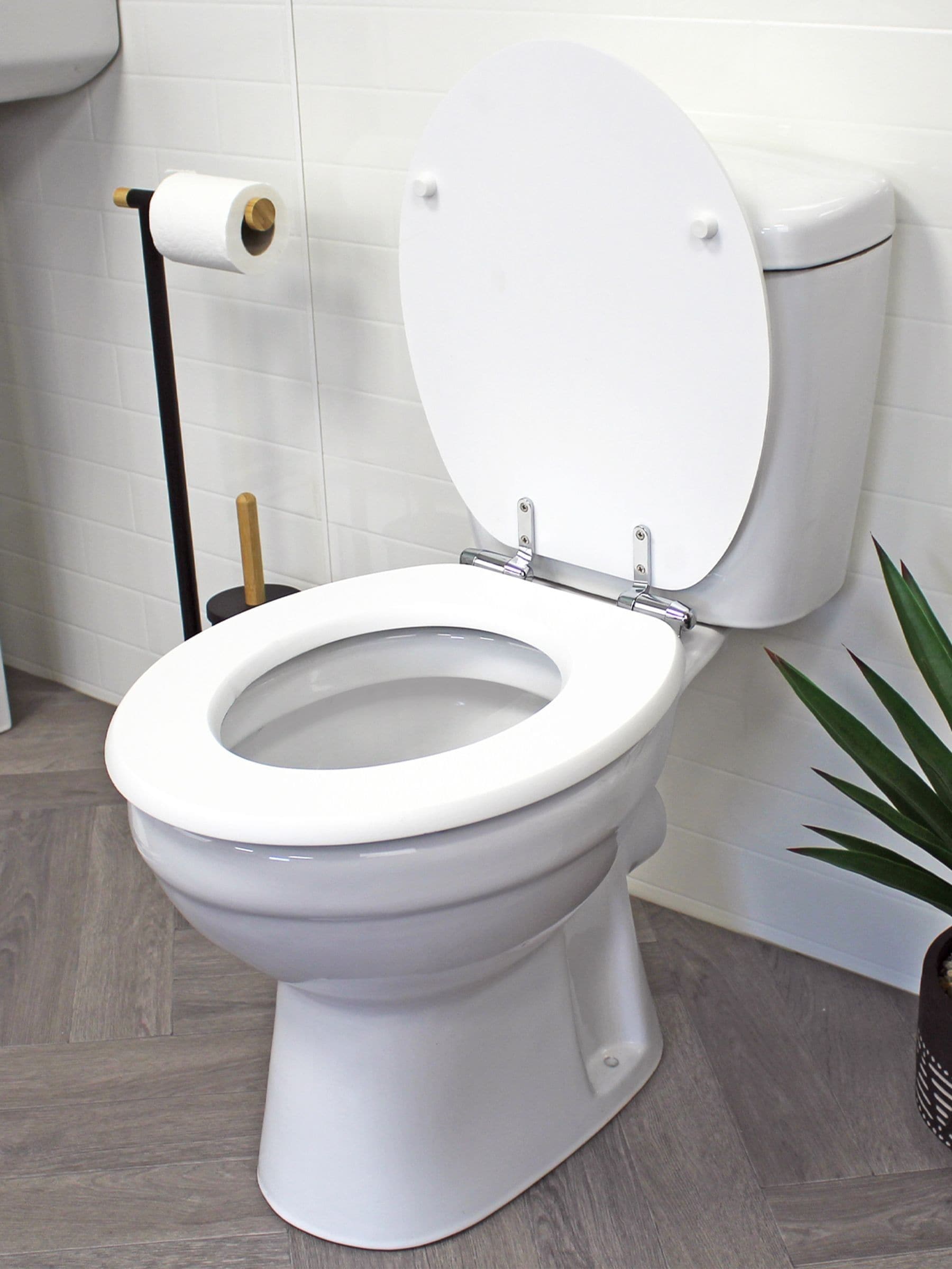 Showerdrape Suffolk Soft Close Wooden Toilet Seat