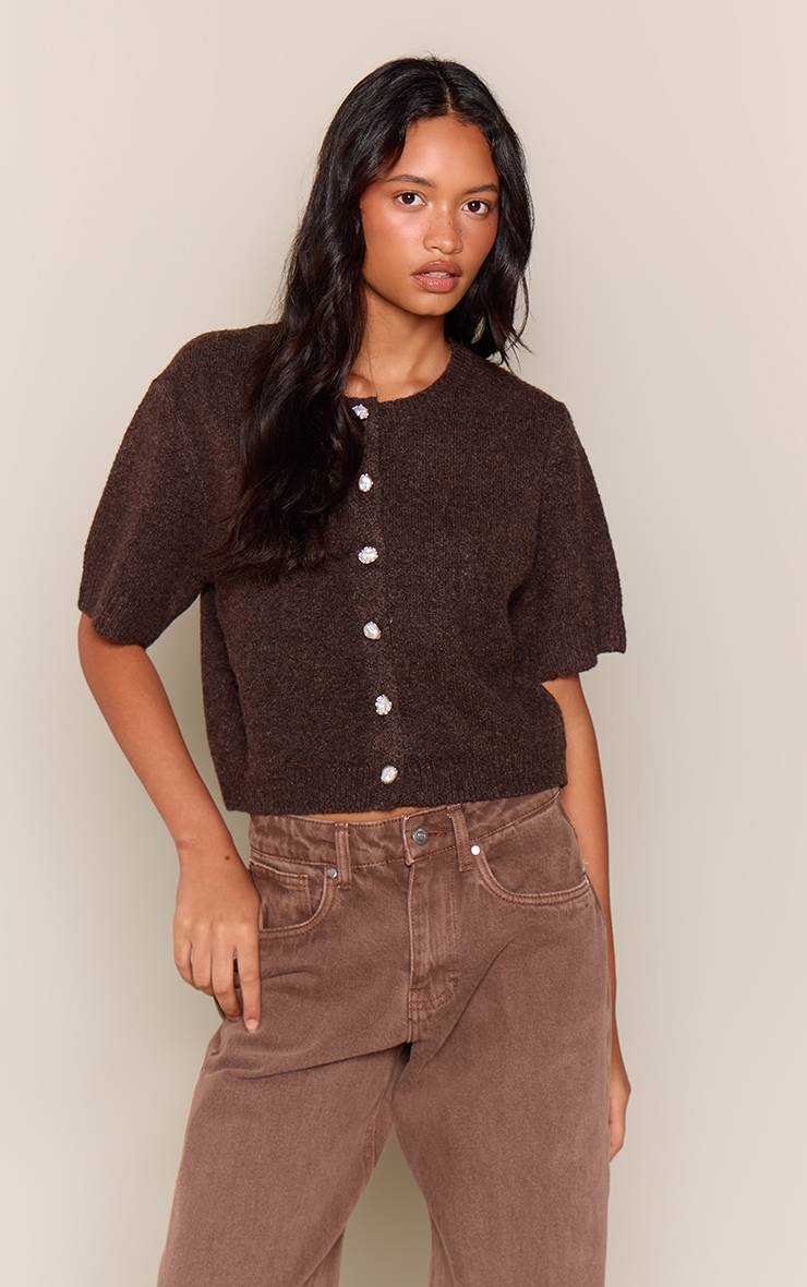 Chocolat T-shirt En Maille Douce Avec Détail Boutons Nacrés