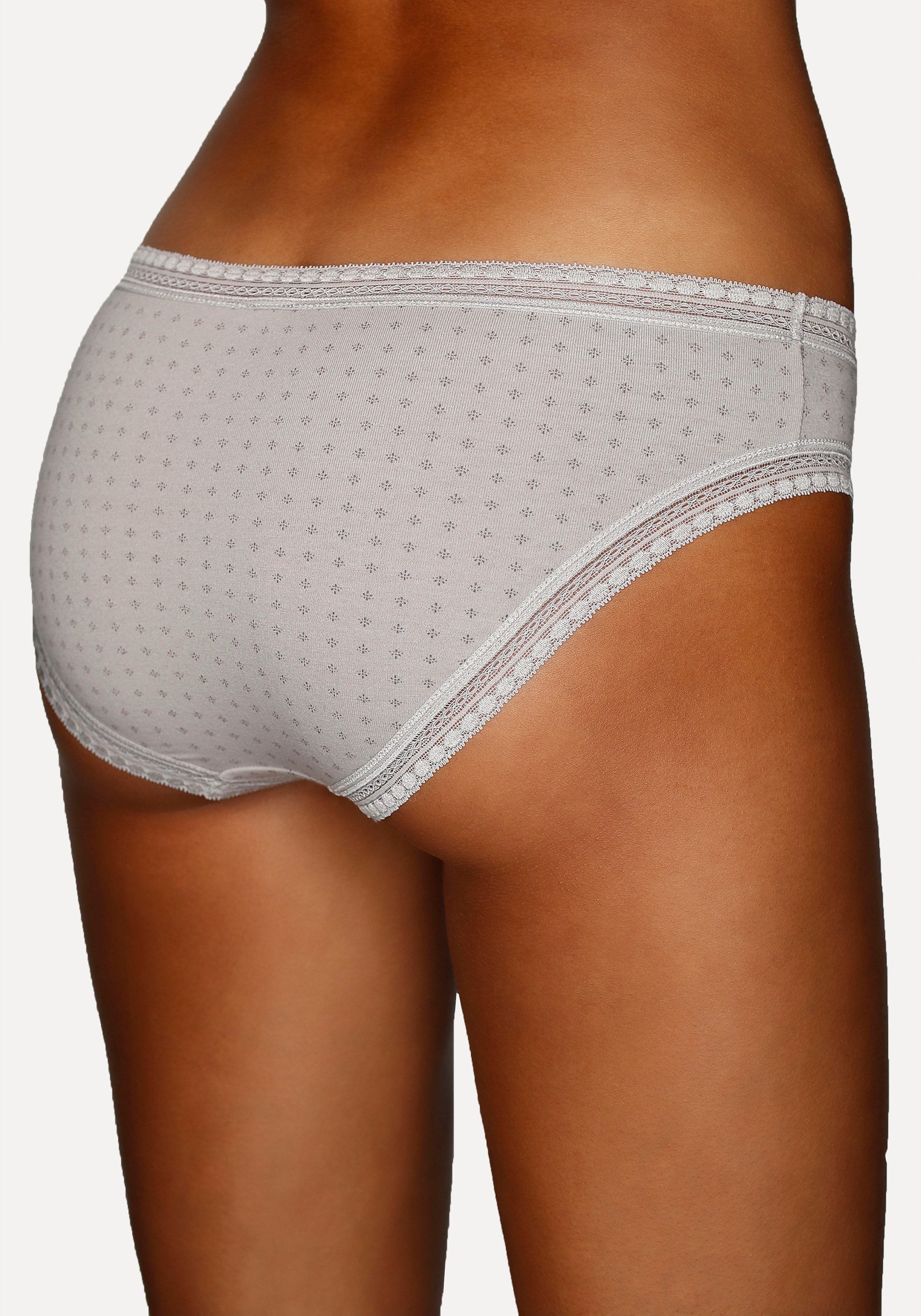 LASCANA Bikinislip , aus elastischer Baumwolle mit weicher Spitze