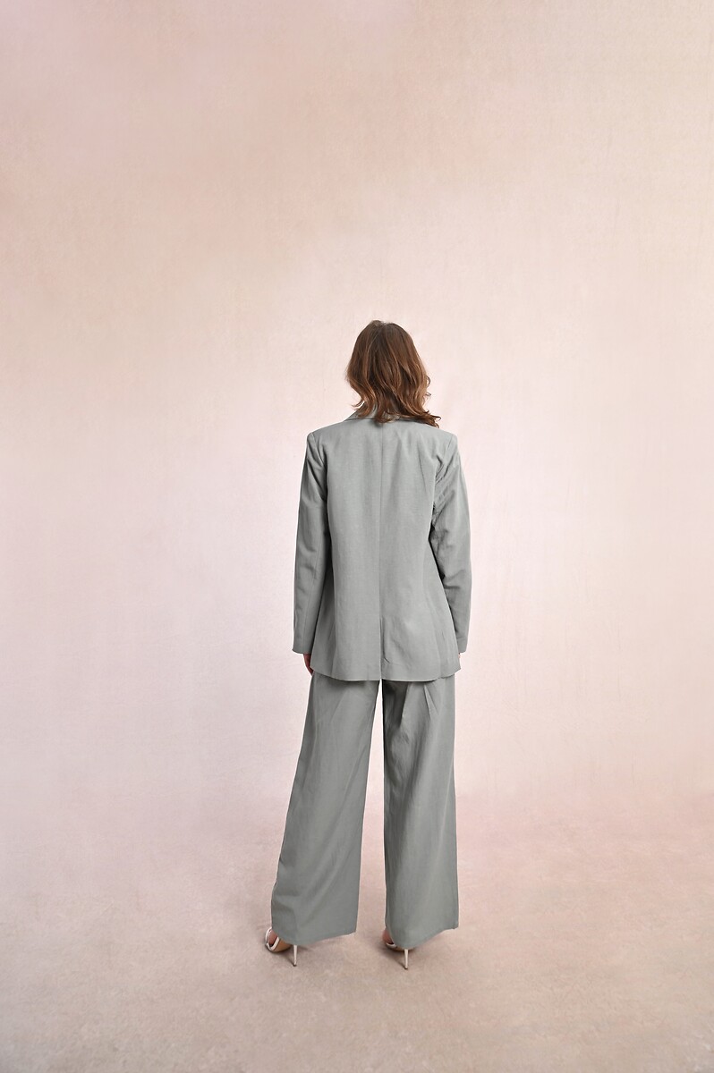 MOLLY BRACKEN<br>Colbert