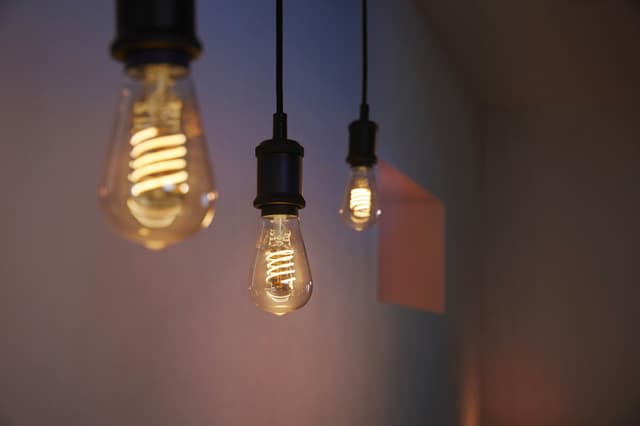 Philips Hue W elpære 7,2W Filament ST64 E27