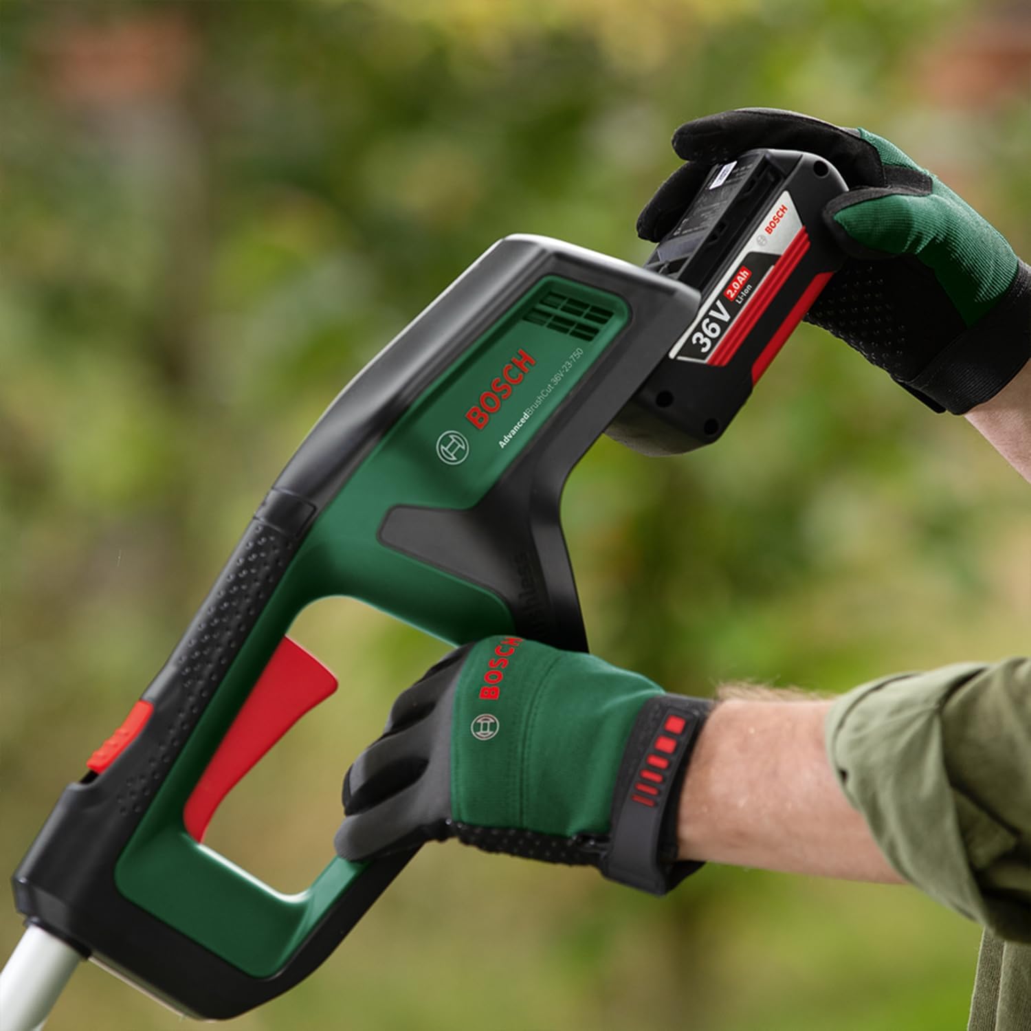 Bosch Akku-Freischneider AdvancedBrushCut 36V-23-750 (für anspruchsvolleres Freischneiden, 36-Volt-System, Schnittkreisdurchmesser: 33 cm (Faden), 23 cm (Messer), (ohne Akku)