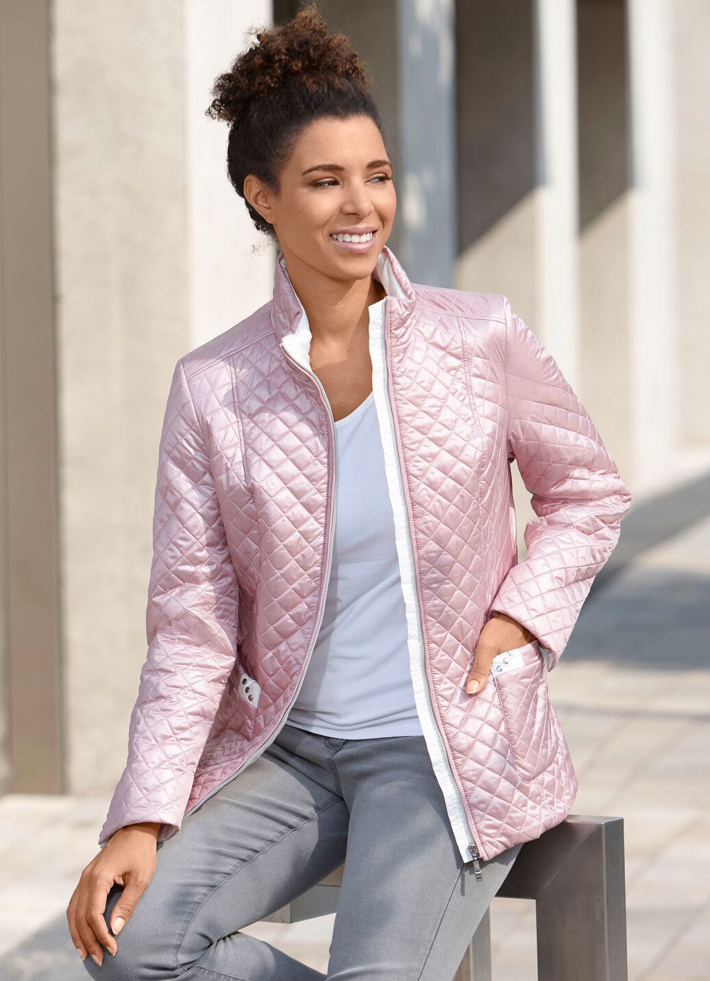 Jacke mit aufgesetzen Taschen