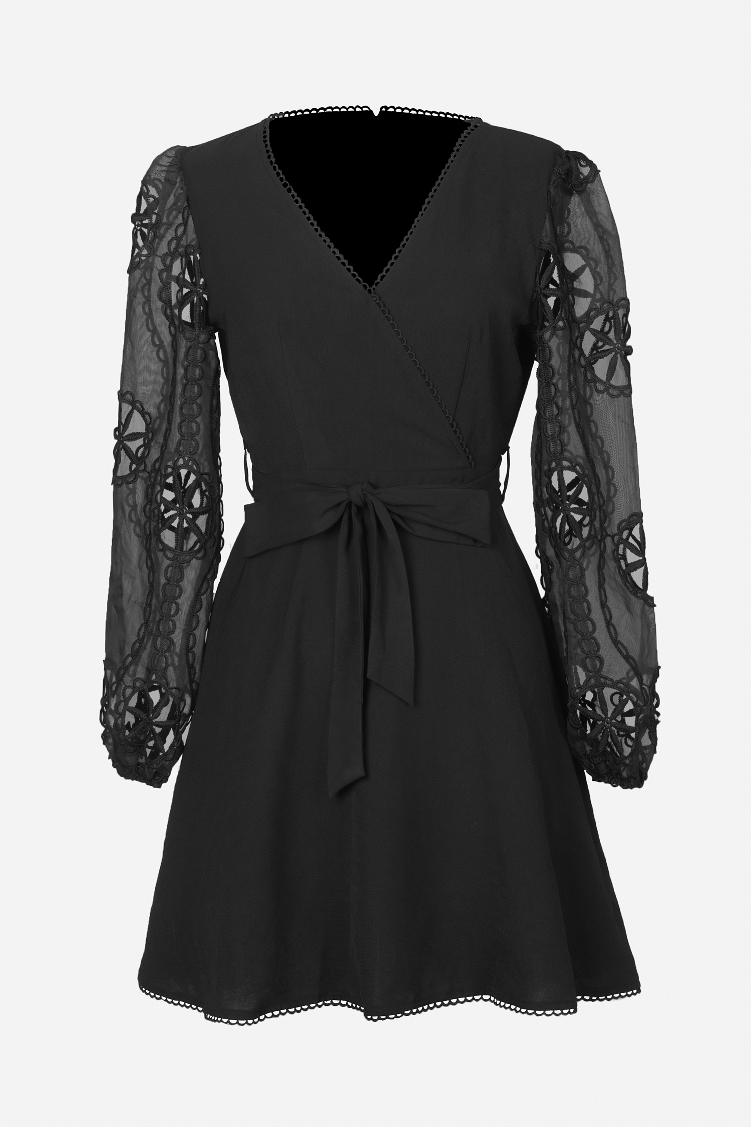 Robe mini avec ceinture en mesh découpée