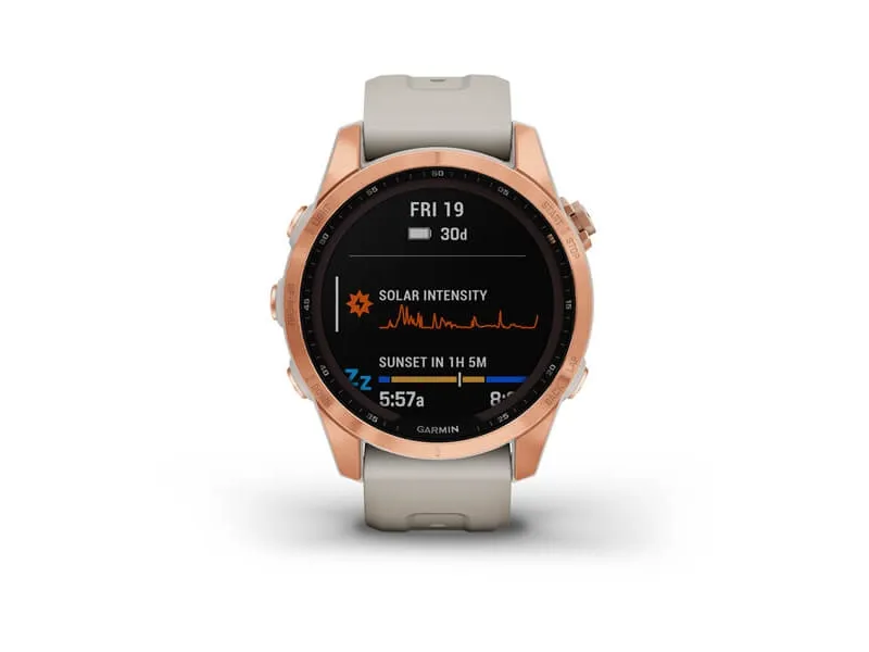 [OUTLET] - Garmin fenix 7S Solar - 42 mm - roseguld - sportsur med bånd - silikone - lyst sand - håndledsstørrelse: 108-182 mm - display 1.2
