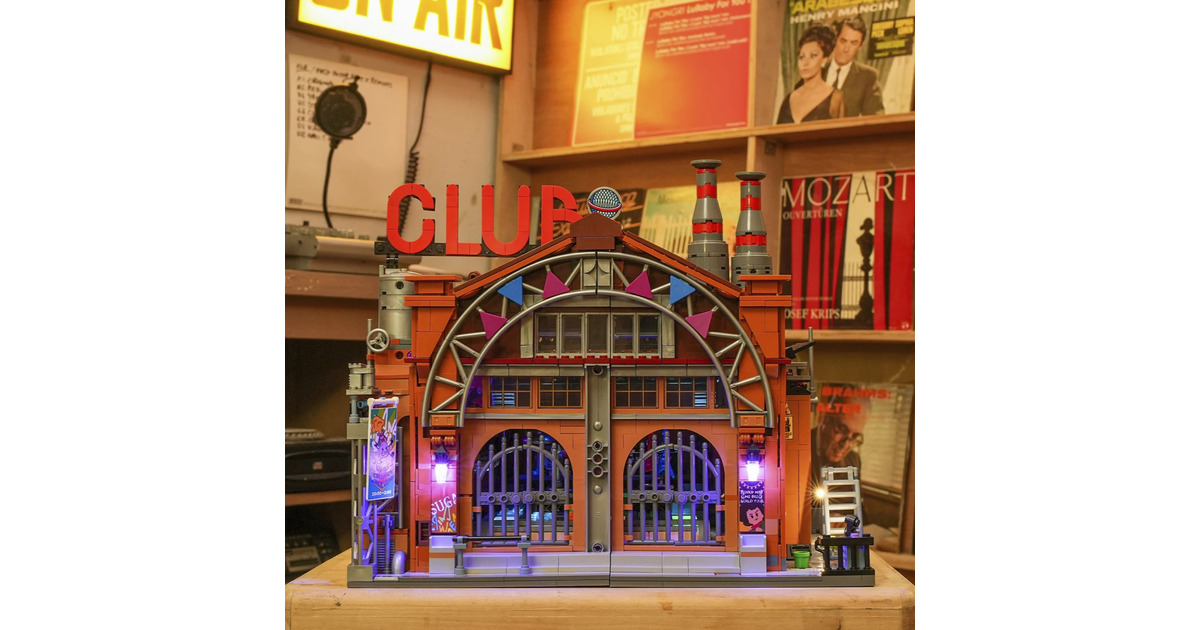 LumibricksStreet Fusion - Factory House of Music Constructiespeelgoed  (F9068)