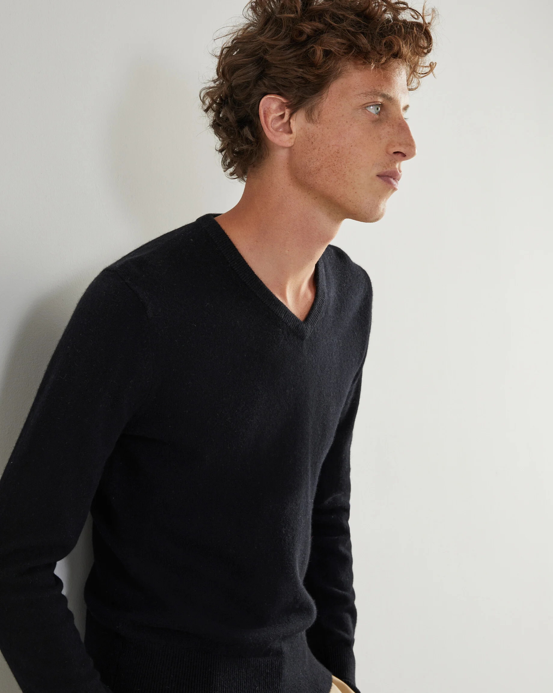 Pull homme col v en cachemire 2 fils | Noir