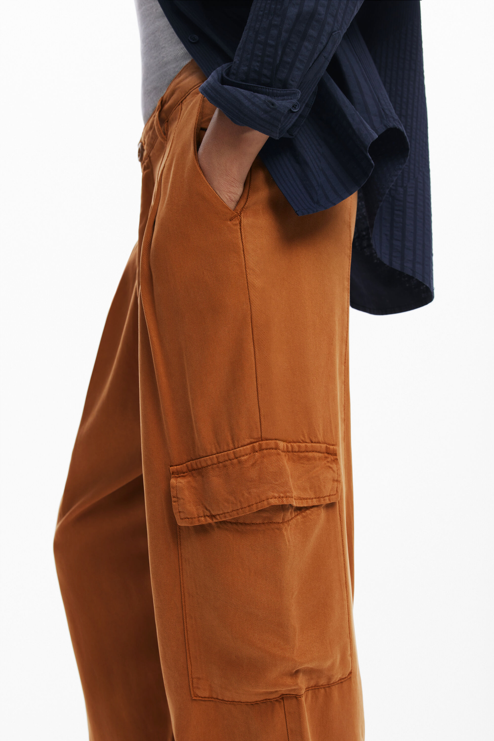 Pantalones carga fluidos