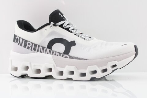 On Cloudmonster 2