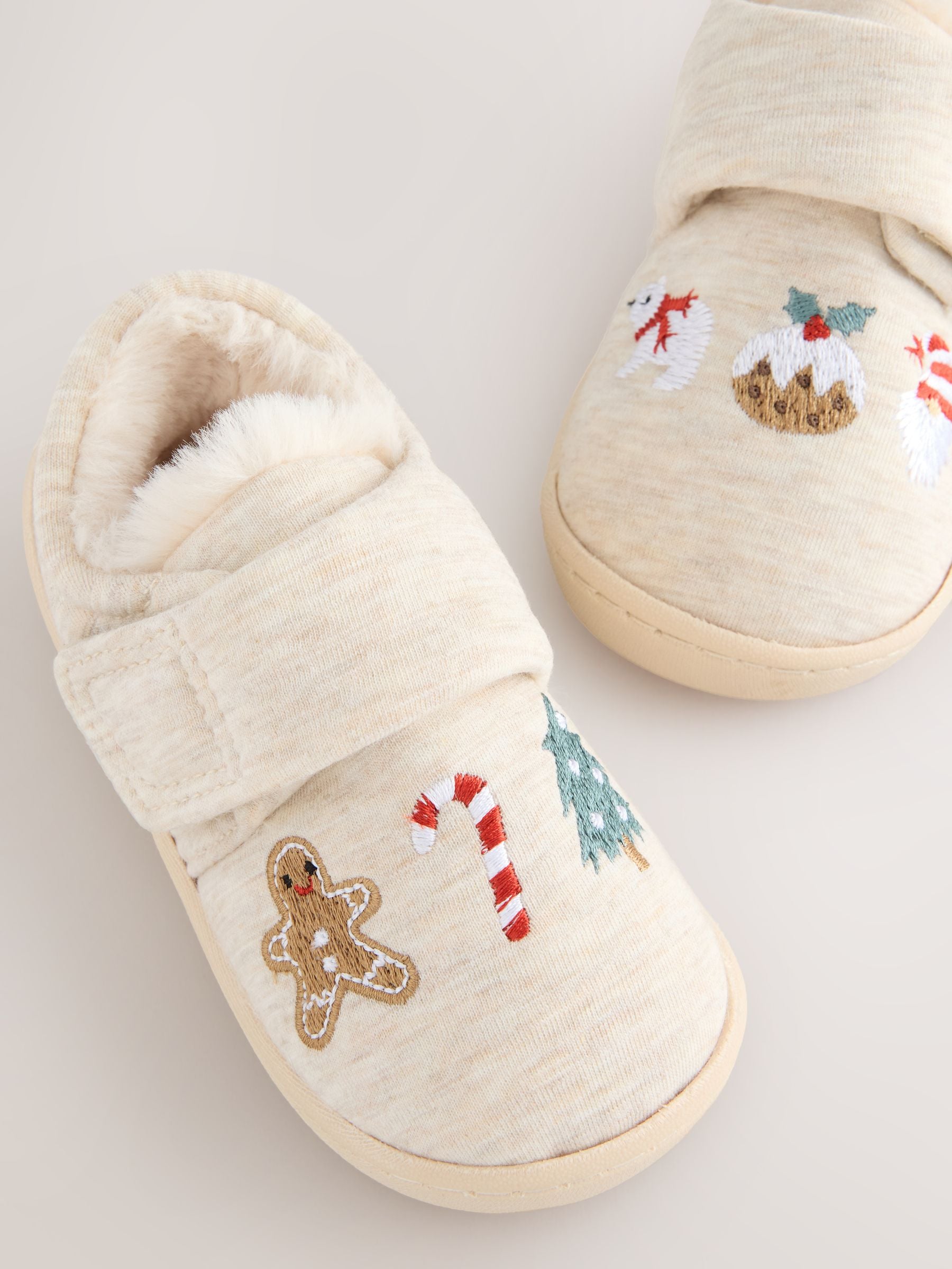 Neutrale kerst - Warm gevoerde pantoffels met kuipzool