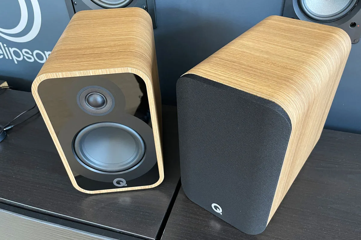 Q Acoustics 5020 Chêne clair (la paire) Enceintes bibliothèque