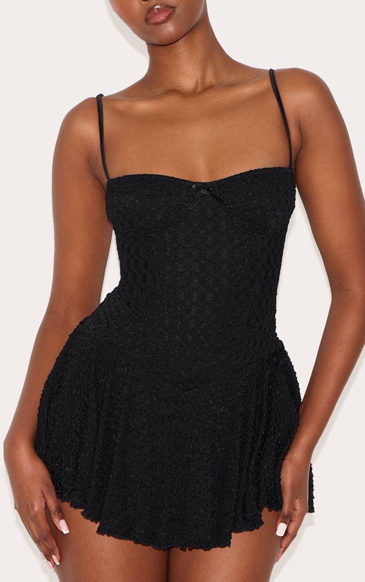Noir Combi-short Jupe-culotte À Bretelles En Dentelle Texturée Vaporeuse