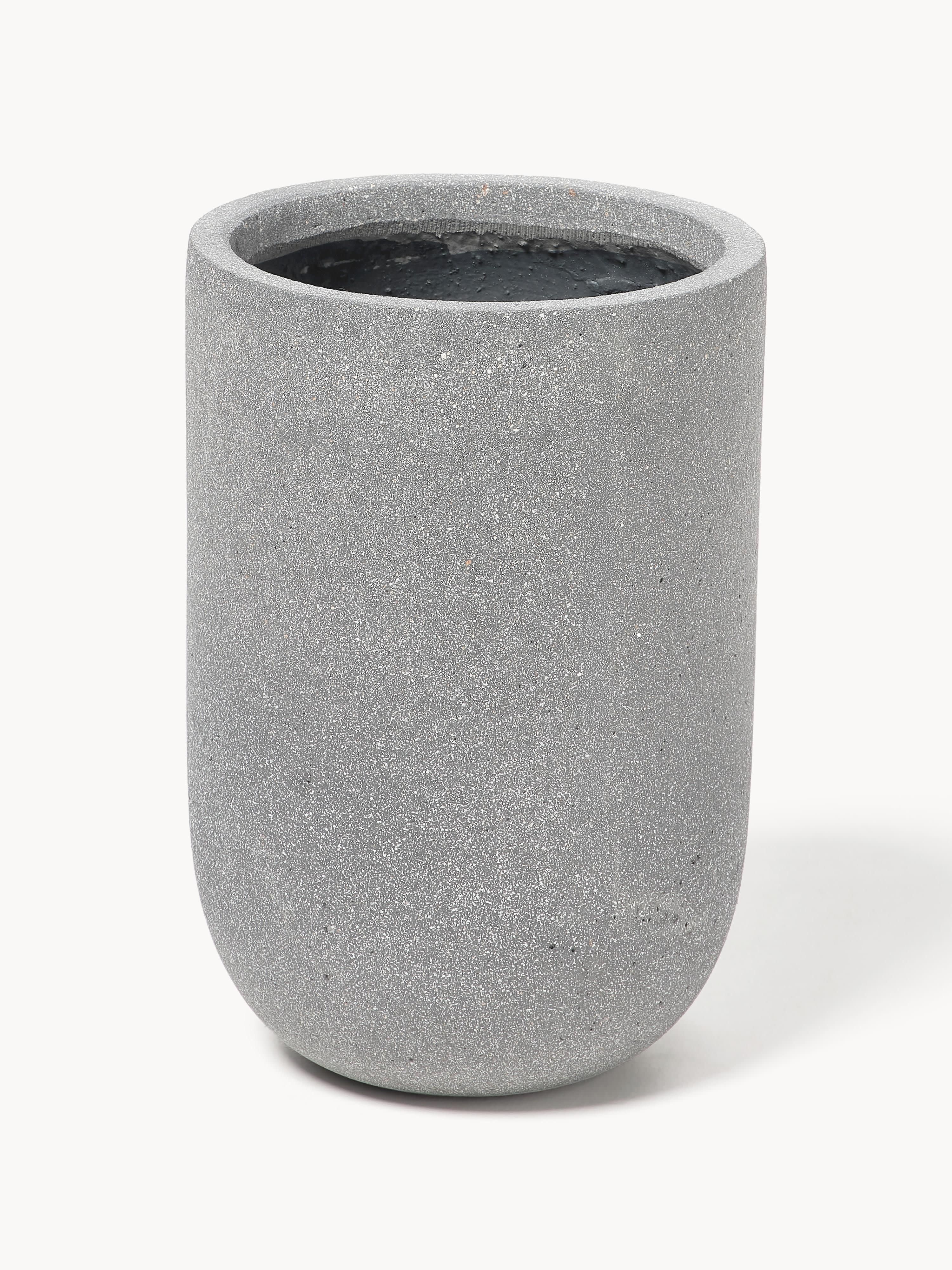 Outdoor plantenpot Tuscany van beton, H 34 cm