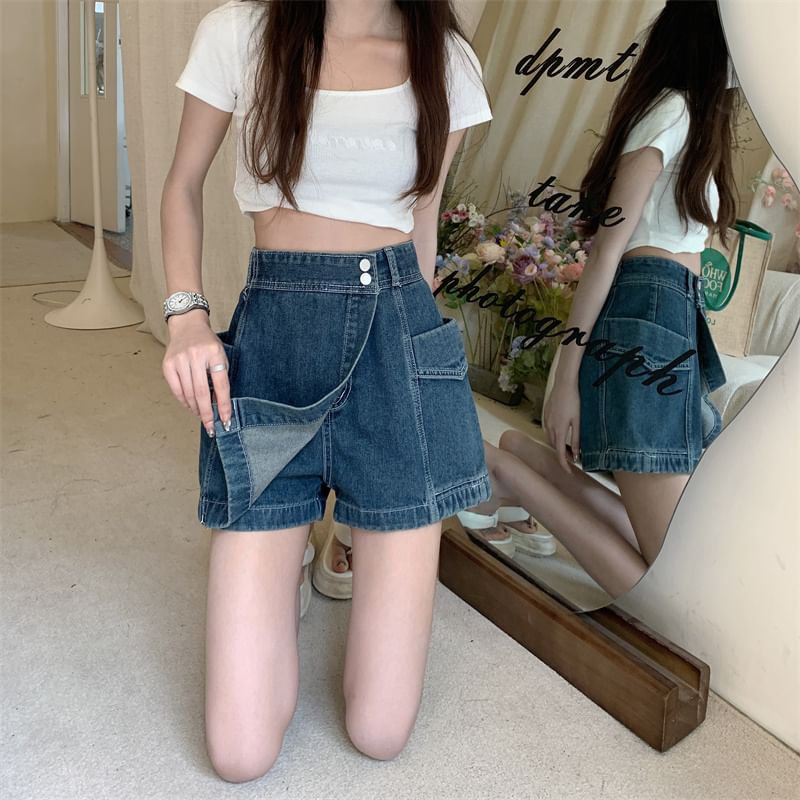 Moon City - Asymmetrische, gewassen denim skort met hoge taille