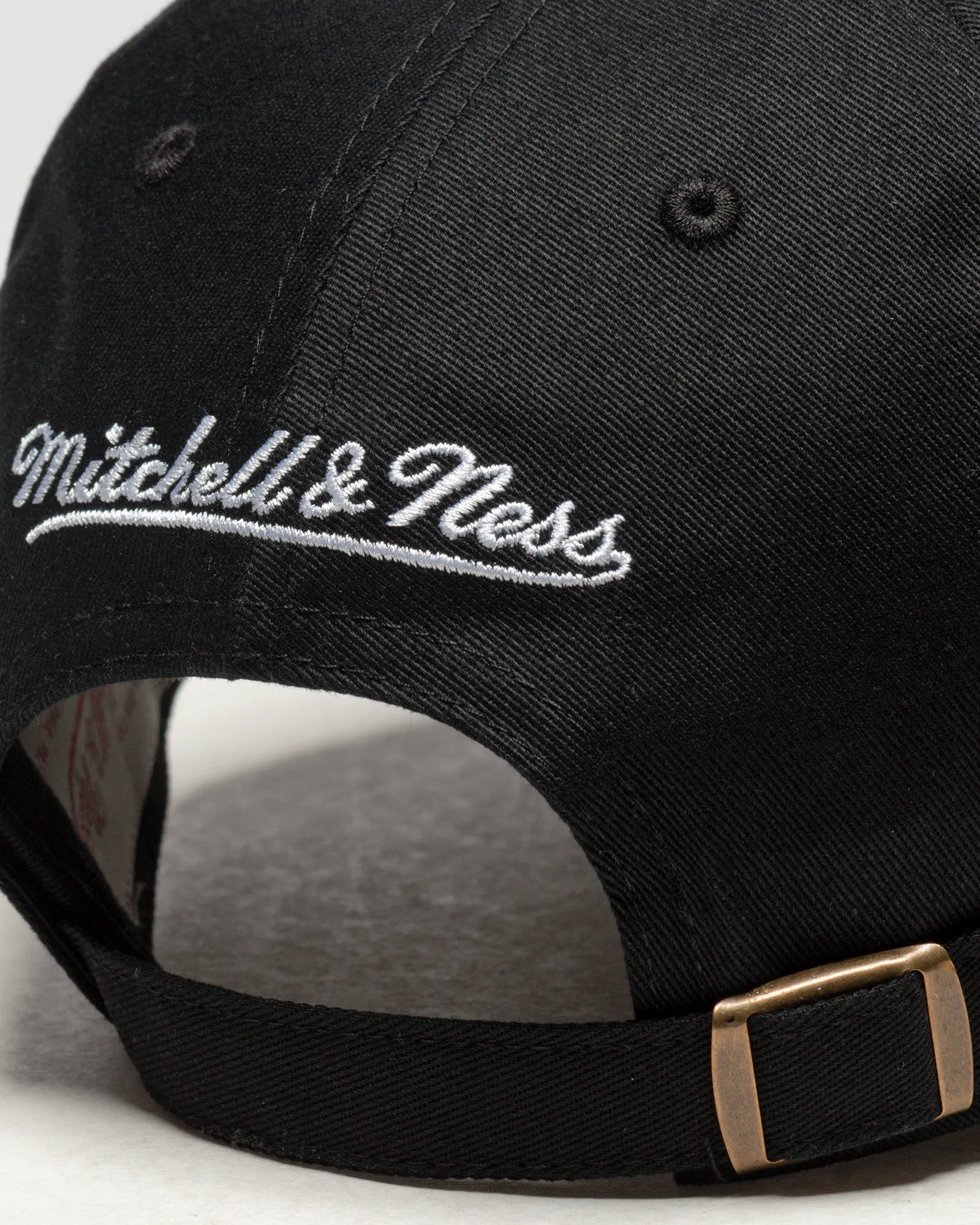 Mitchell & Ness NBA TEAM GROUND 2.0 DAD STRAPBACK CAP HWC PHILADELPHIA 76ERS