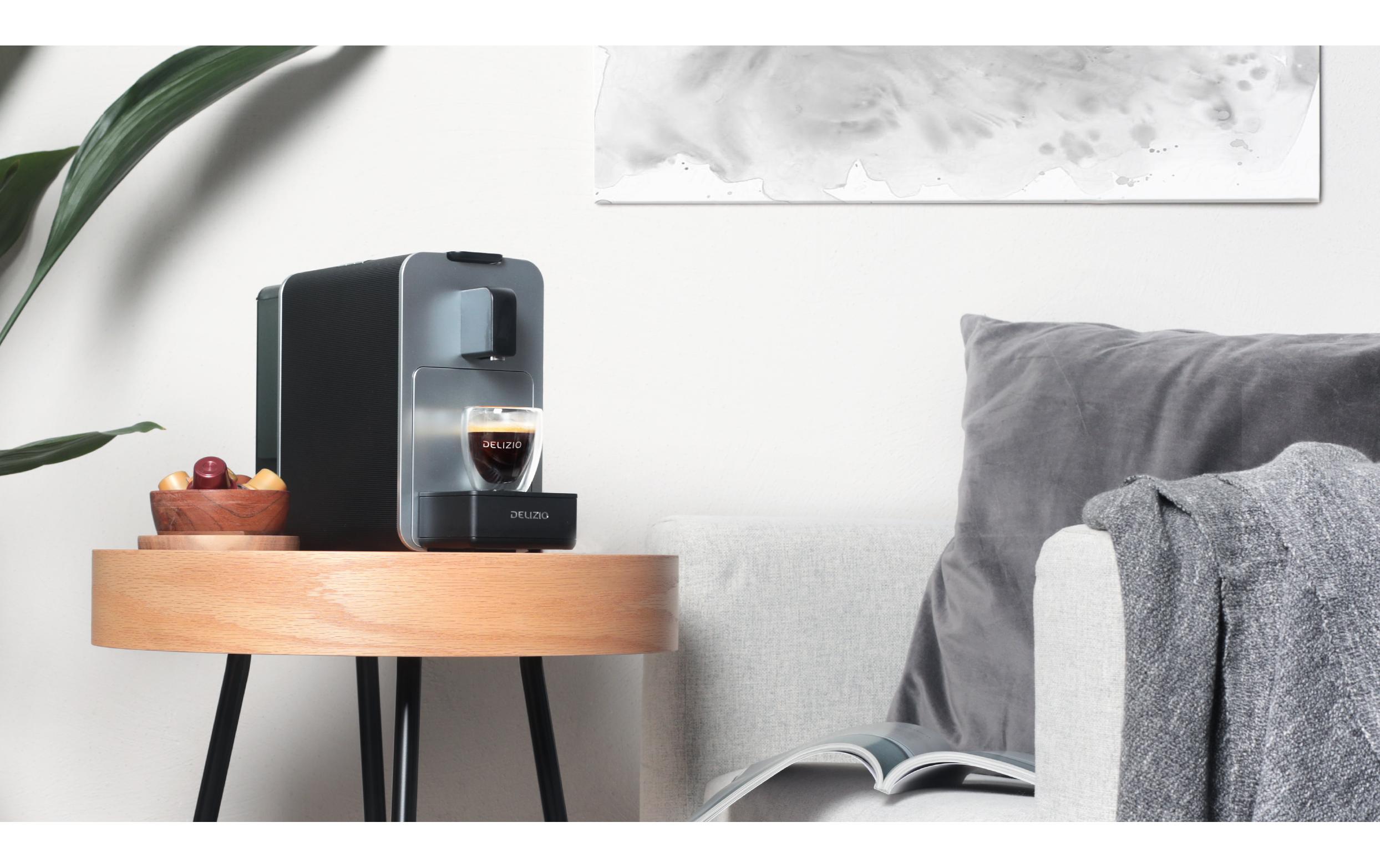 Kapselmaschine Viva elegante Schwarz/Silber<br>Kapselmaschine mit 5 programmierbaren Tasten für automatischen Kaffeebezug