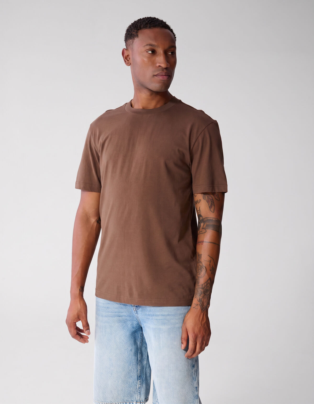 Dotted Artwork T-shirt Donkerbruin