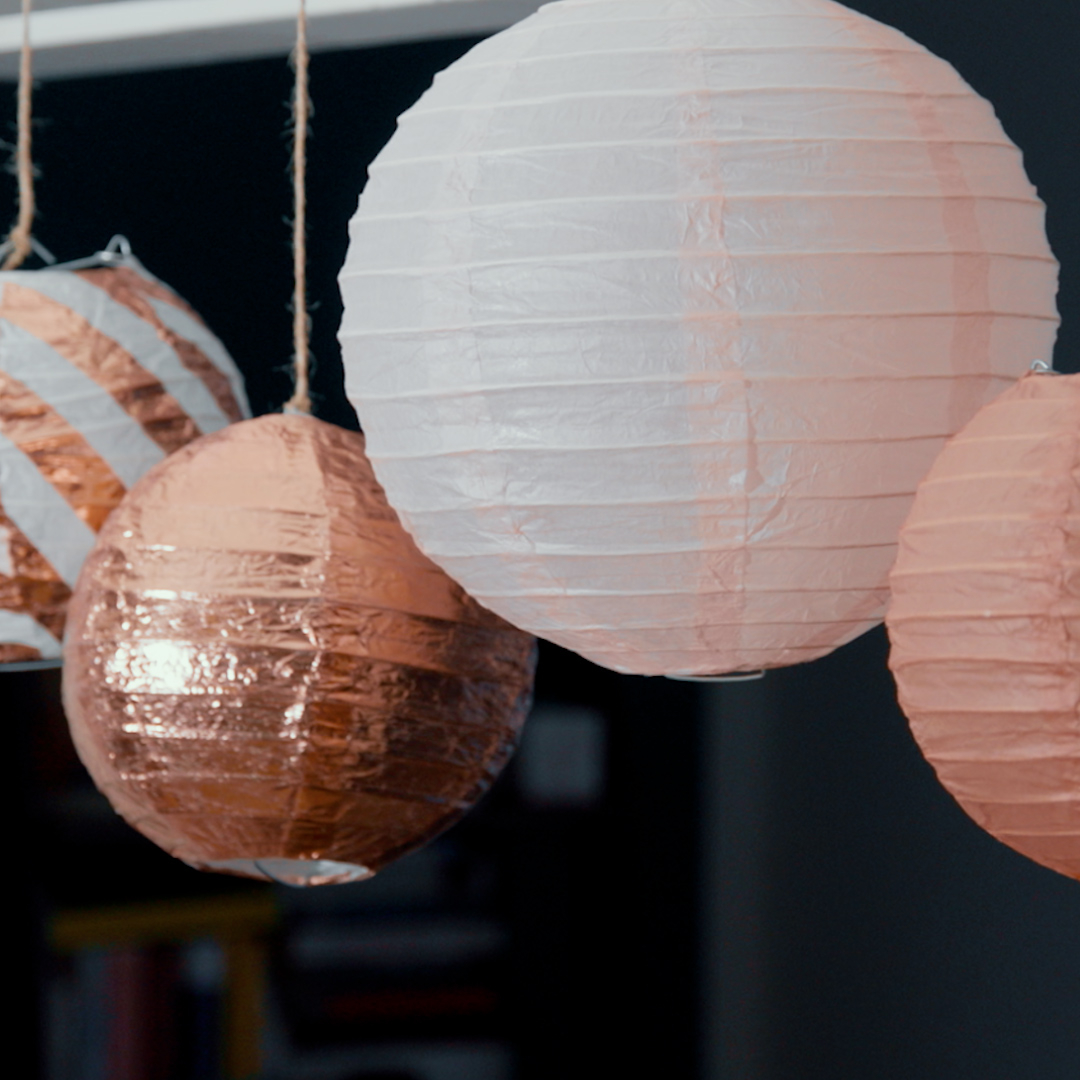 (11-tlg. Set) Papier Lampion Pompon's Deko Party / Geburtstag / Hochzeit - Gold