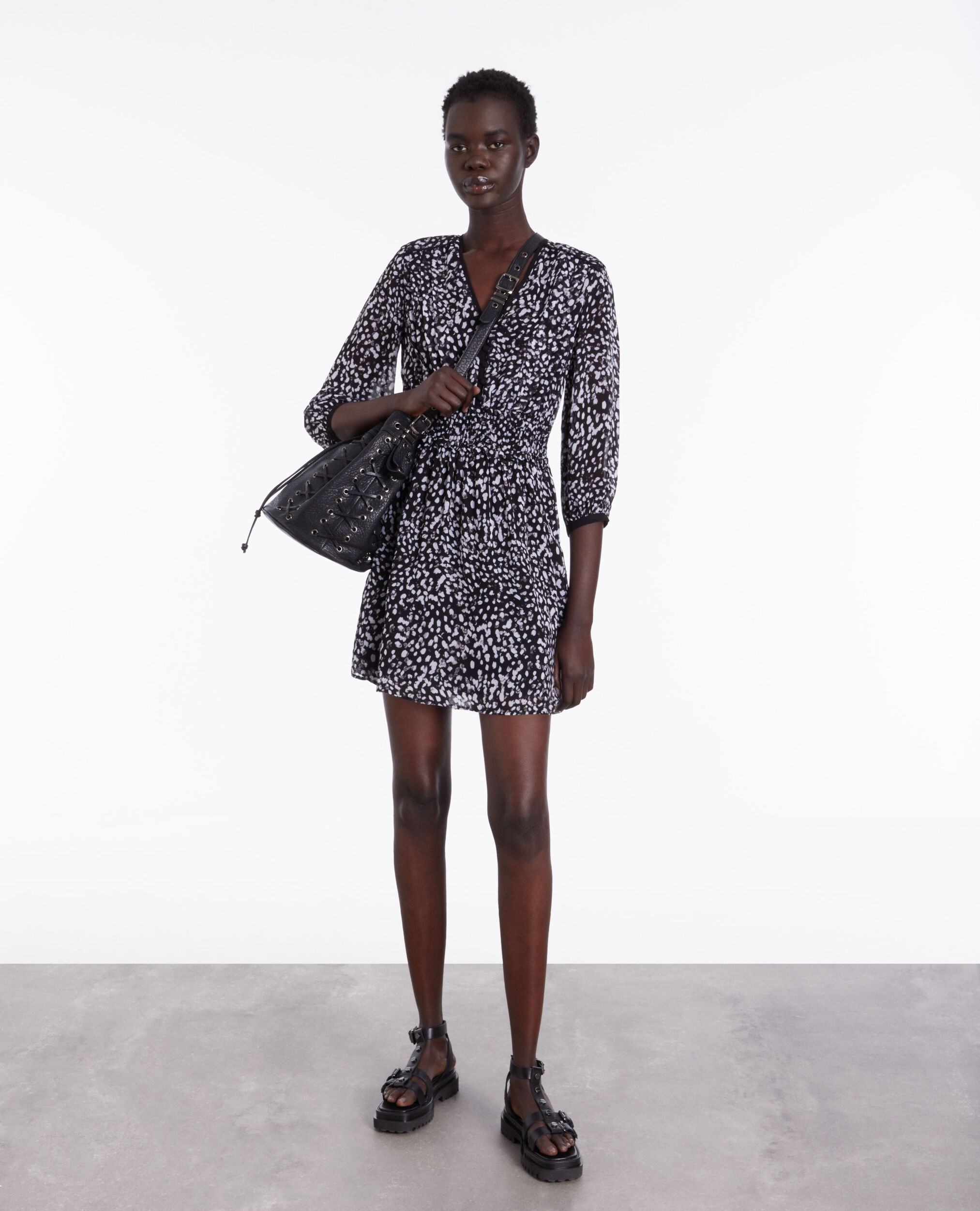 Robe courte imprimée avec smocks