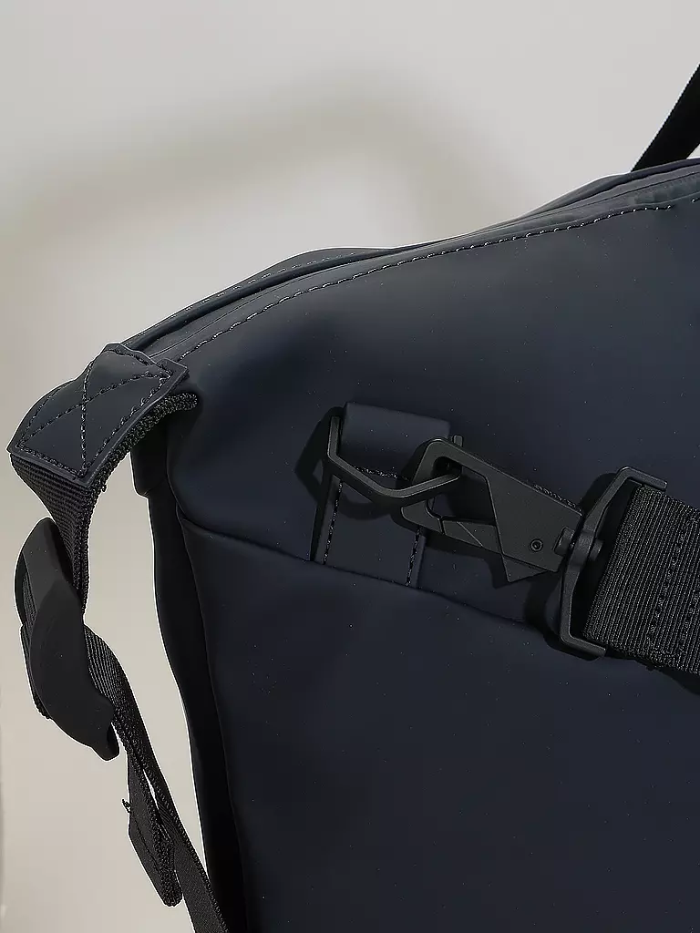RAINS Tasche - Weekender HILO dunkelblau