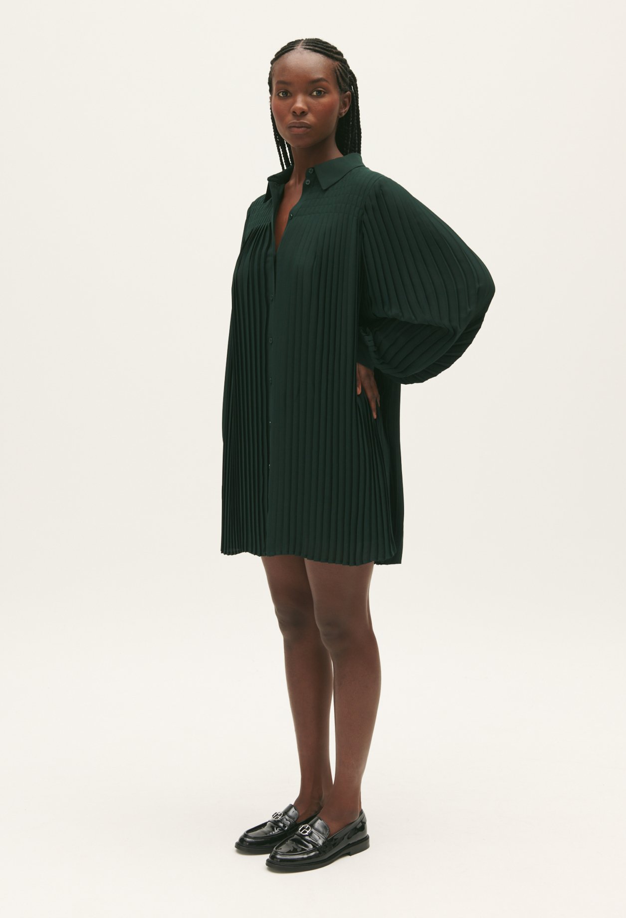 Robe courte plissee