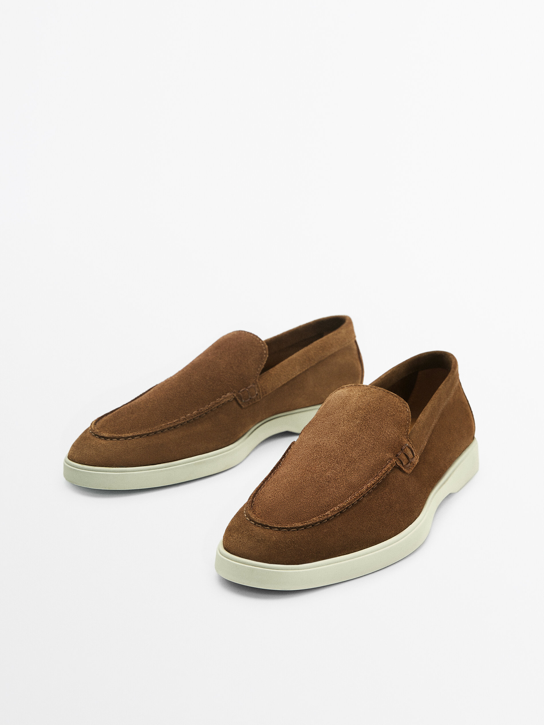 Mocassim de couro reciclado - marrom