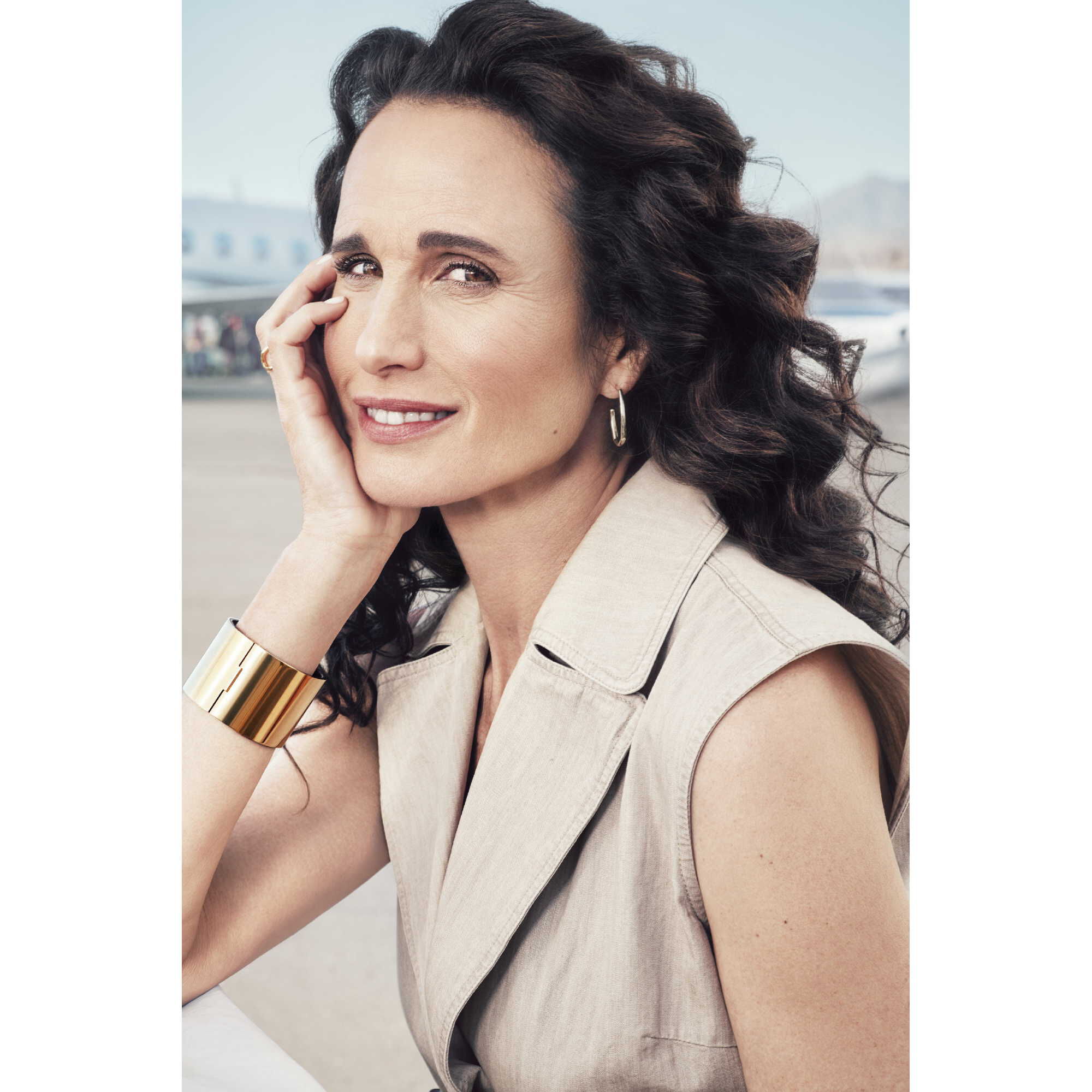 Age Perfect Jour · Soin Jour Raffermissant pour les peaux matures
