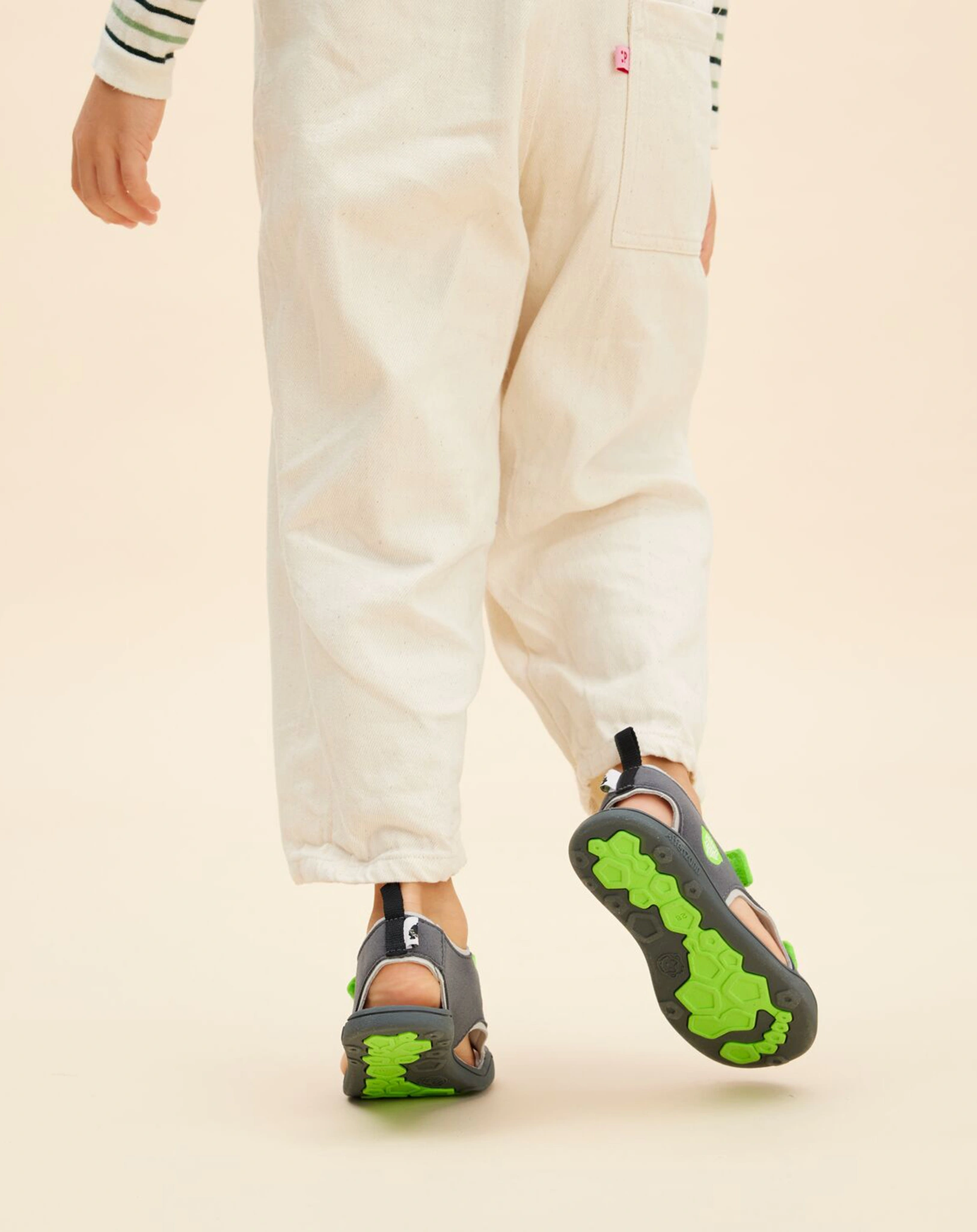 Sandalen AIRY PANTHER in grau