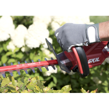SKIL 20V heggenschaar 0428AA 45cm incl. 2,0Ah accu + snellader