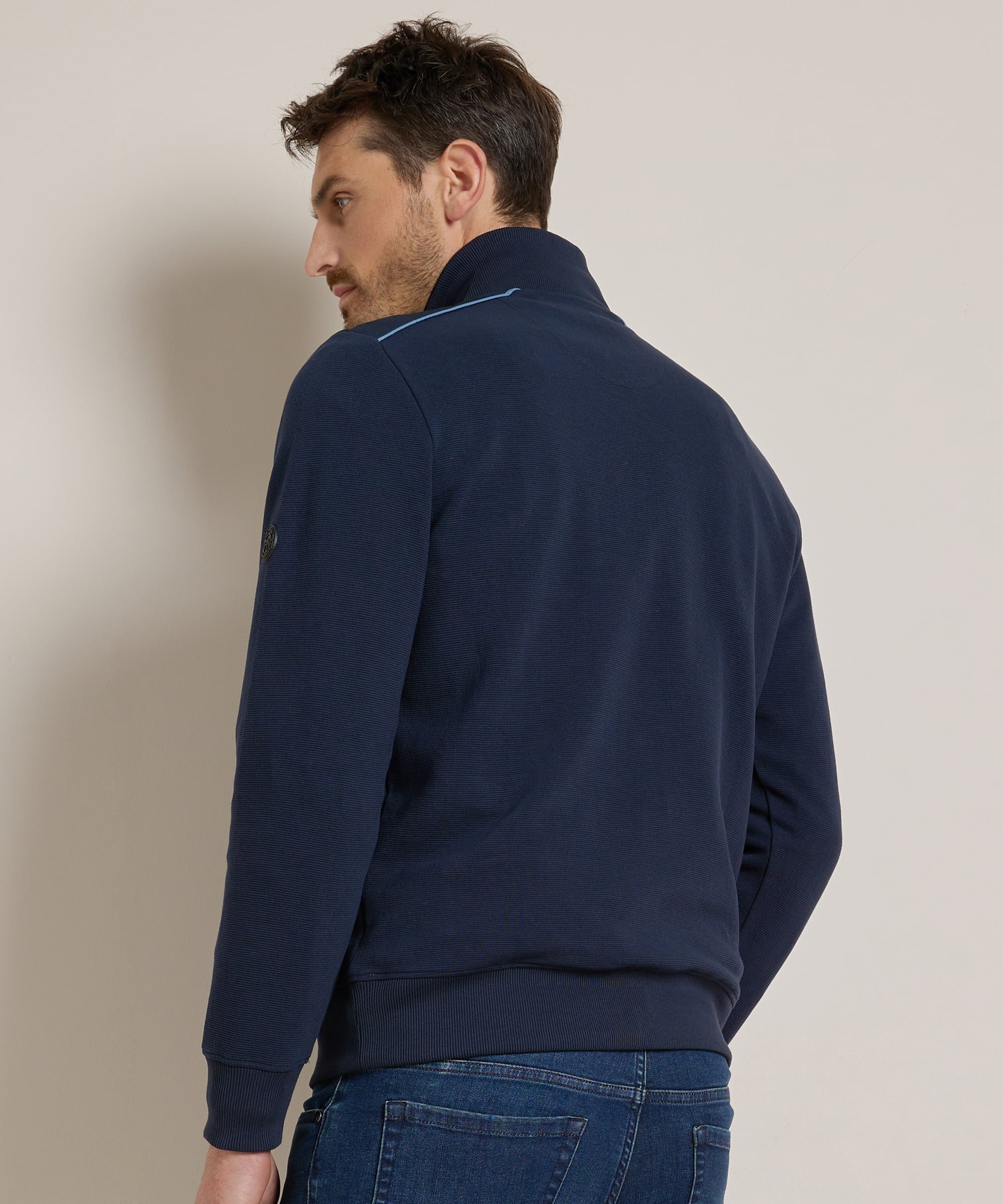 trui met nylon schouders