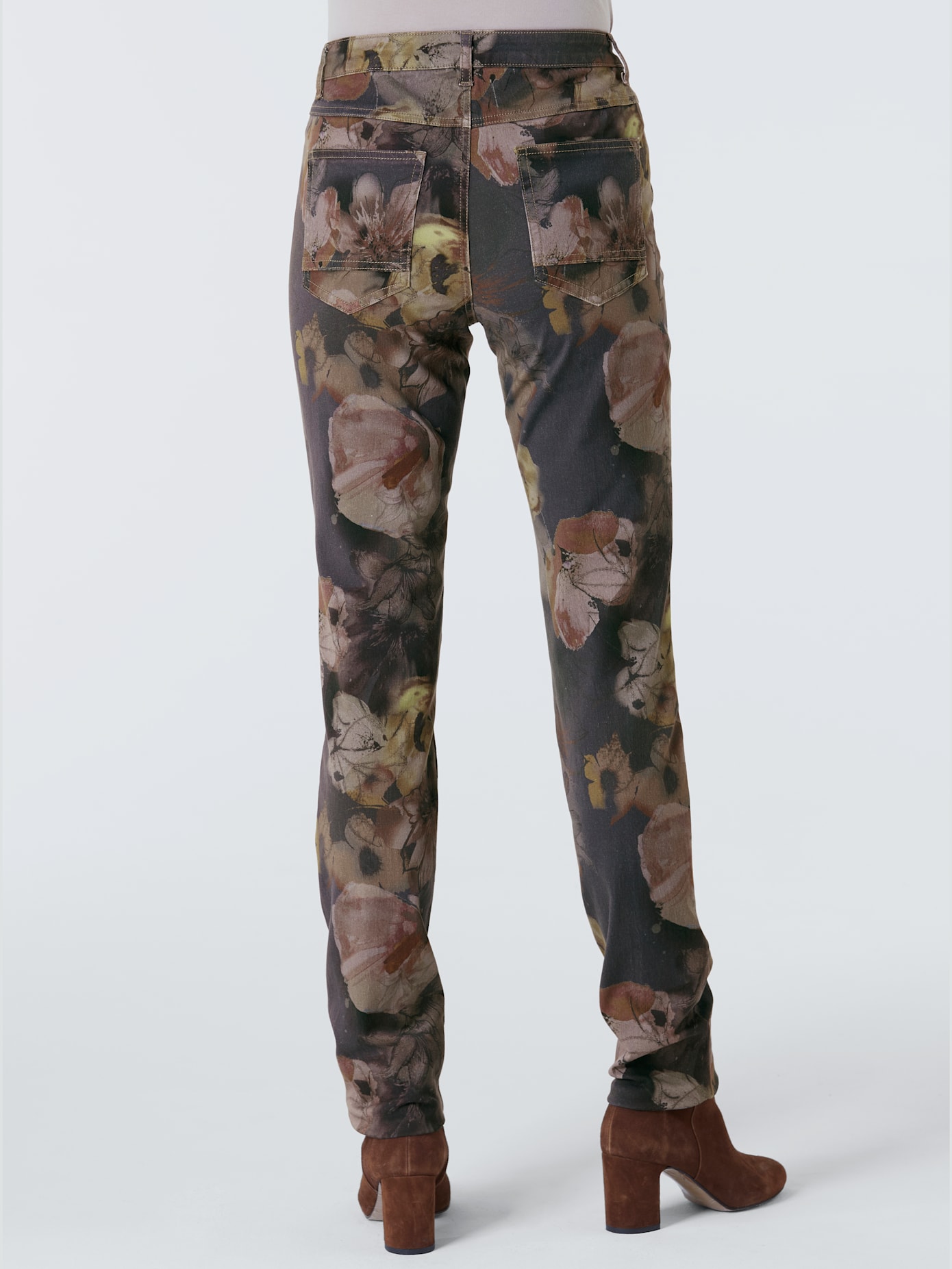Jean en lyocell et coton coupe 5 poches moderne