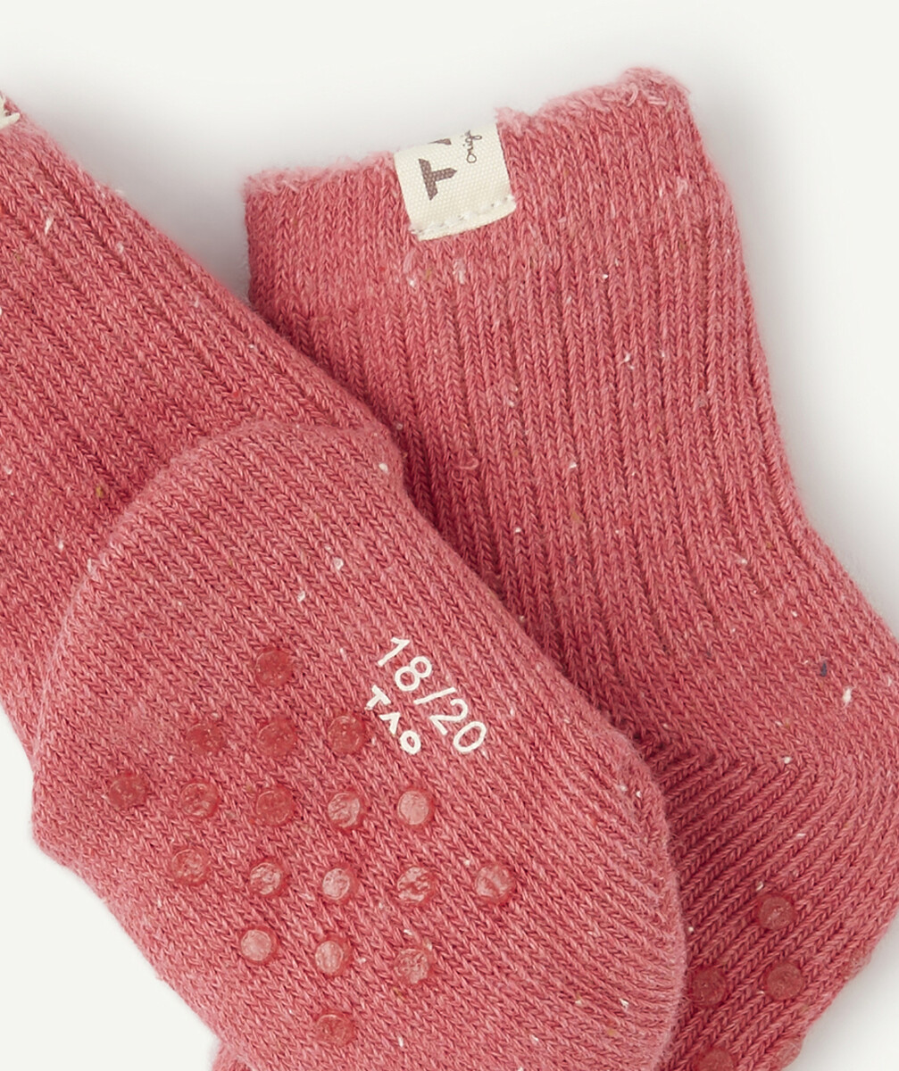 LES CHAUSSETTES ANTI-DÉRAPANTES ROSES