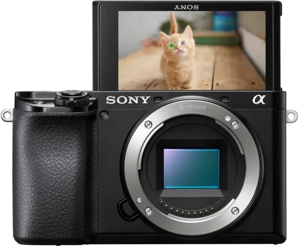 Sony a6100 ILCE-6100L - Digitalkamera - spejlløst - 24.2 MP - APS-C - 4K / 30 fps - 3x optisk zoom 16-50 mm objektiv - Wi-Fi, NFC, Bluetooth - sort