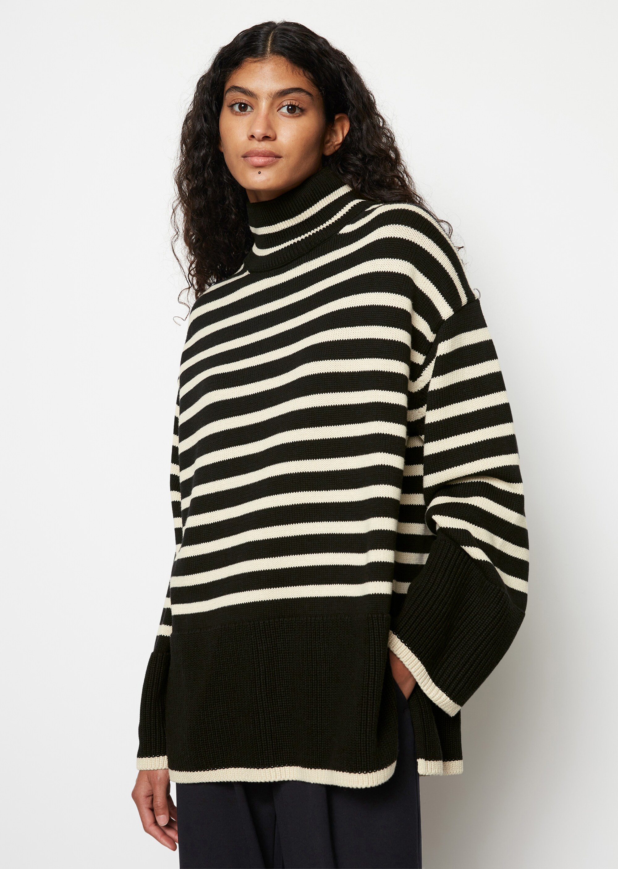 Oversize Strickpullovermit Streifen-Dessin