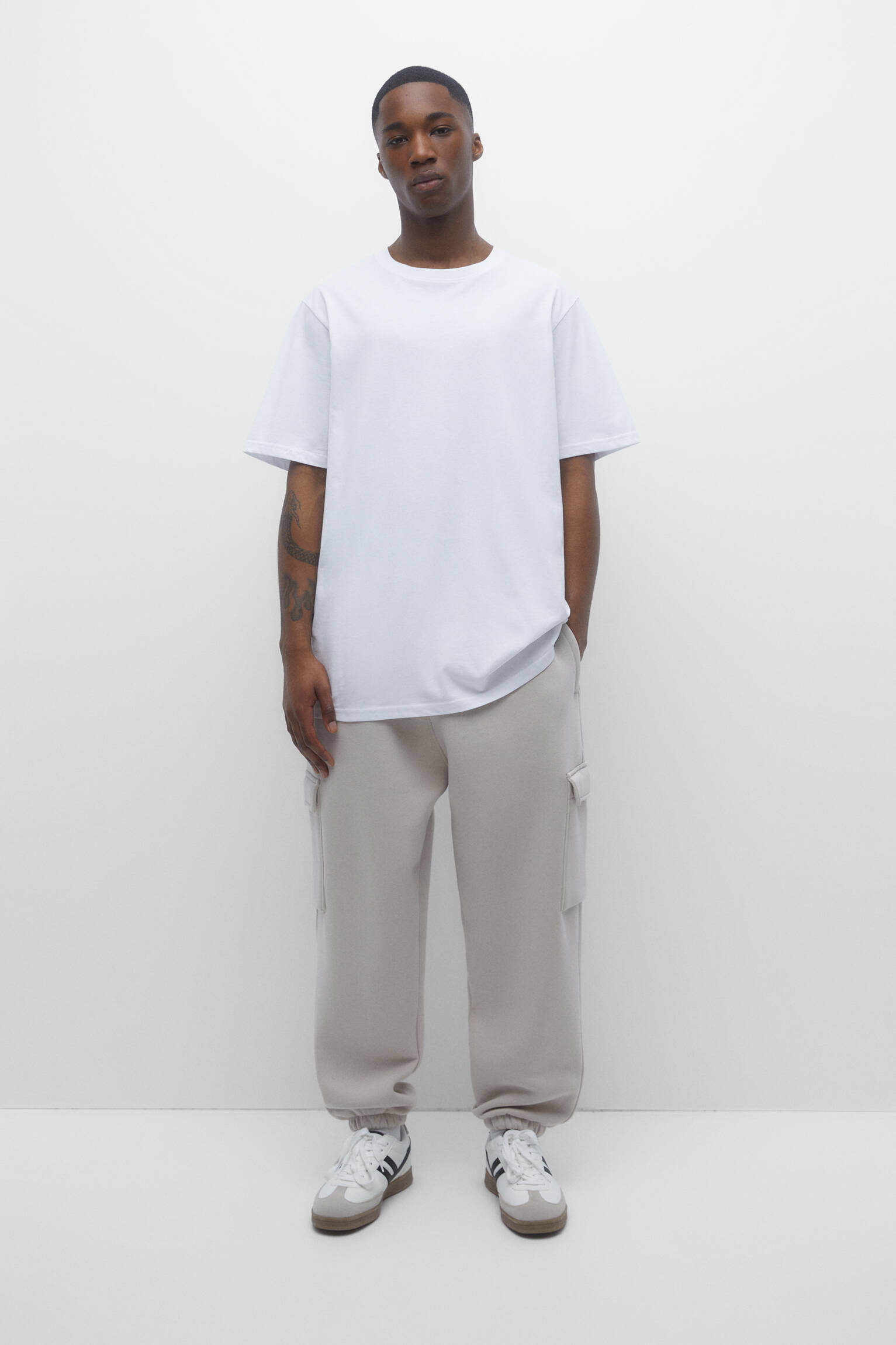 PACOTE COM 3 CAMISETAS BÁSICAS - CINZA