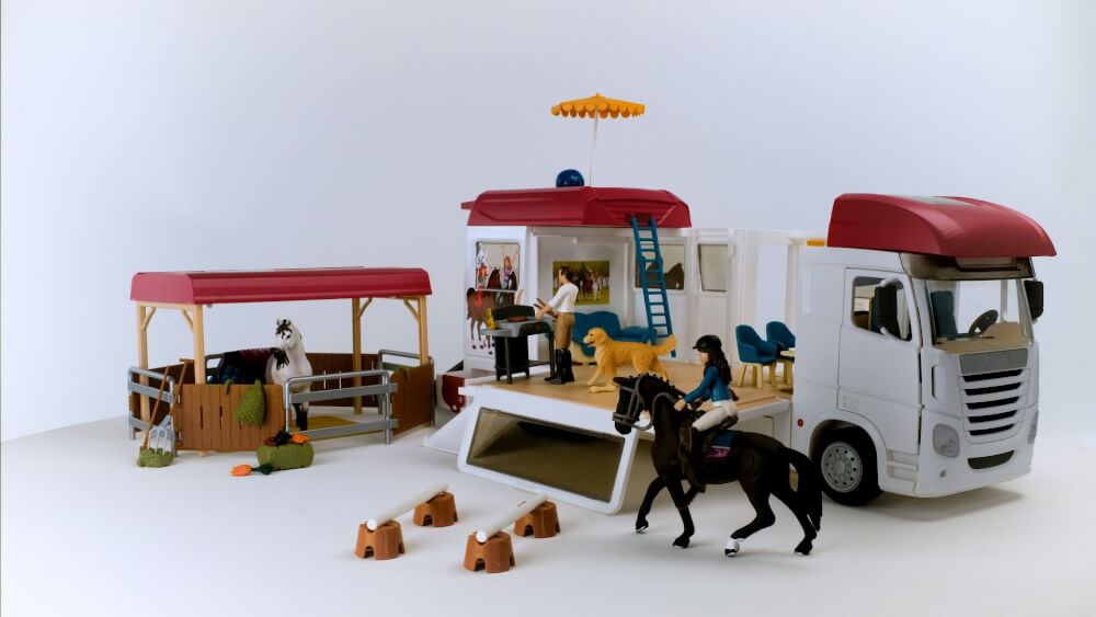 schleich® Horse Club 42619 Pferdetransporter