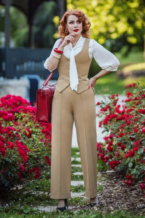 Glamour Bunny Business Babe Diadora pantalon in beige