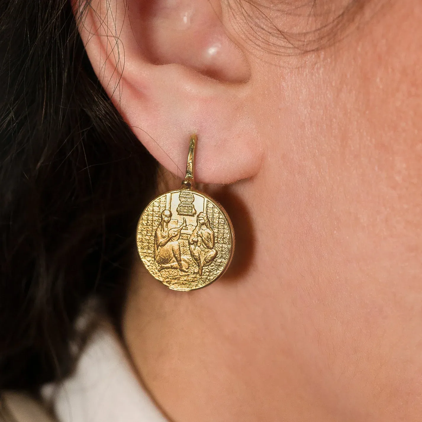 Boucles d'oreilles Sororité et Musicalité entre les Mosaïques de Sidi Bou Saïd. Atelier Indépendant