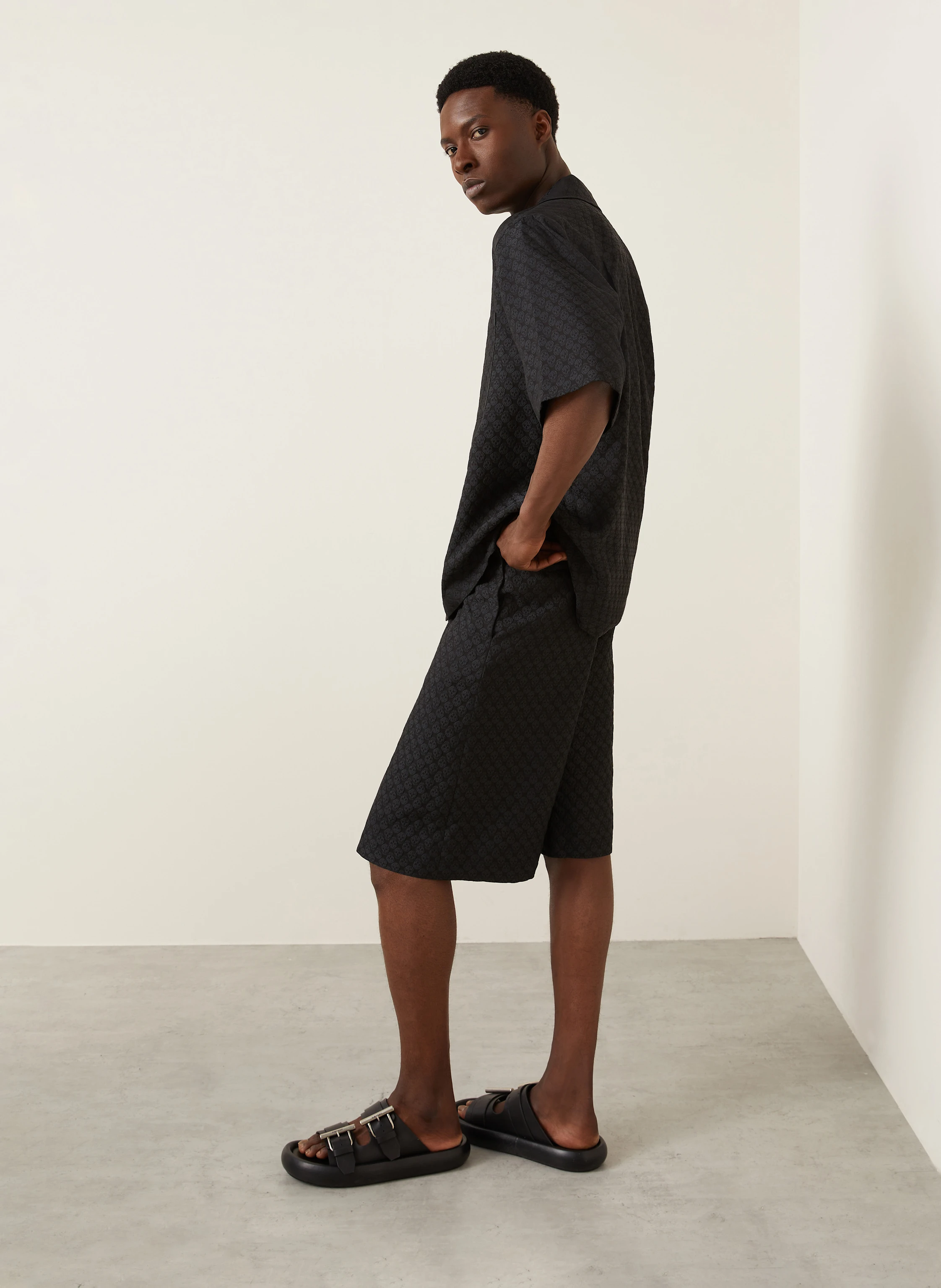 Alexander McQUEEN Shorts