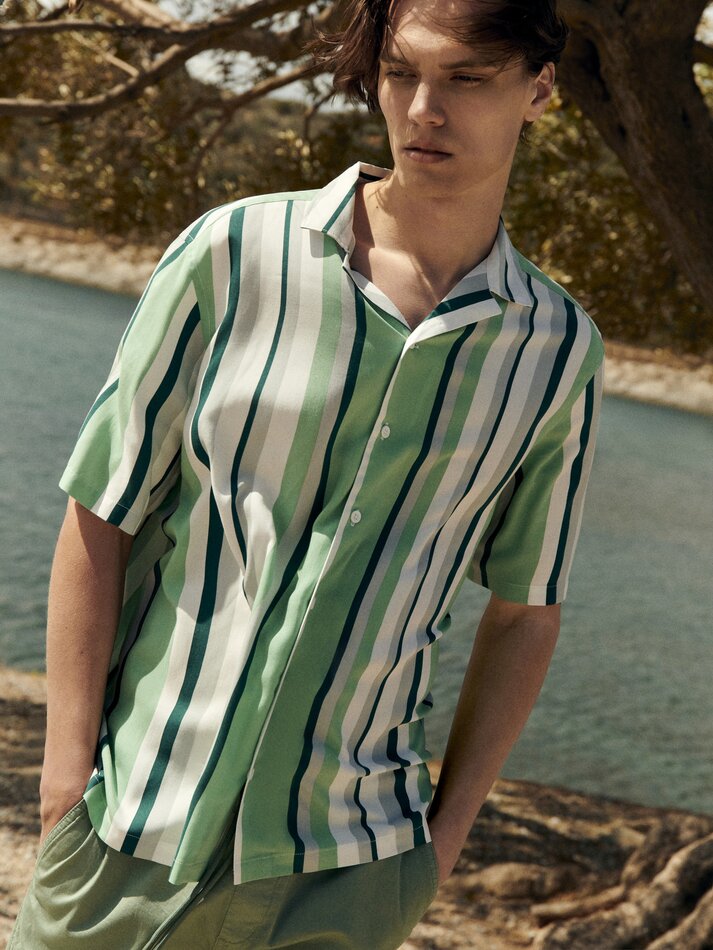 Camisa listrada de resort - Verde