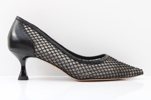 Lola Cruz Pumps