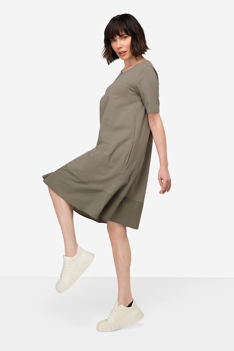 Kleid, Rundhals, Halbarm, weiter Websaum