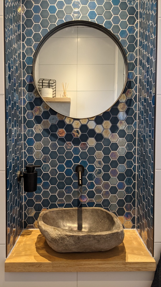 The Mosaic Factory Valencia hexagon glasmozaïek tegels 28x33 blauw